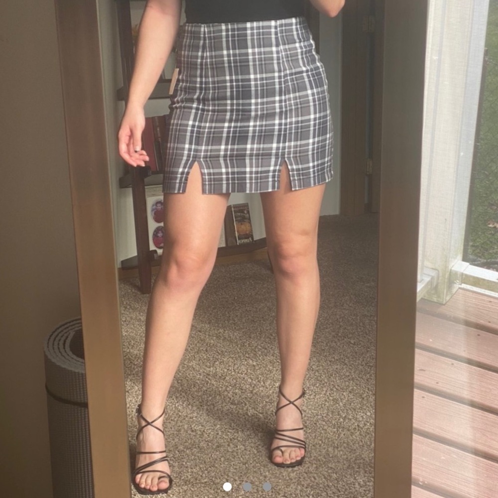 SOLD ❤️‍🔥 Plaid Aeropostale mini skirt 🤍
